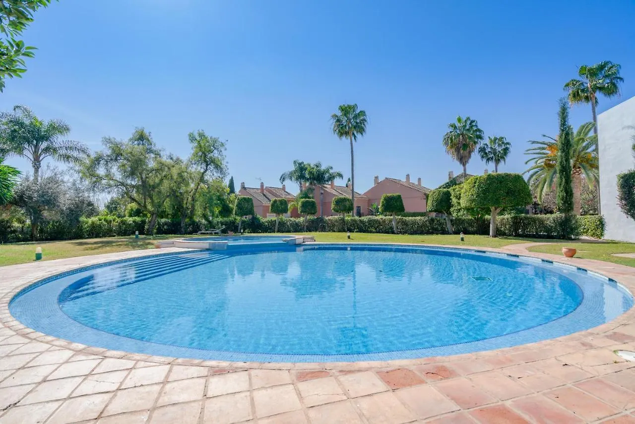 Oleholidays Guadalmina Golf Plaza Marbella Casa vacanze